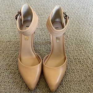 BCBGMAXAZRIA - size 9M